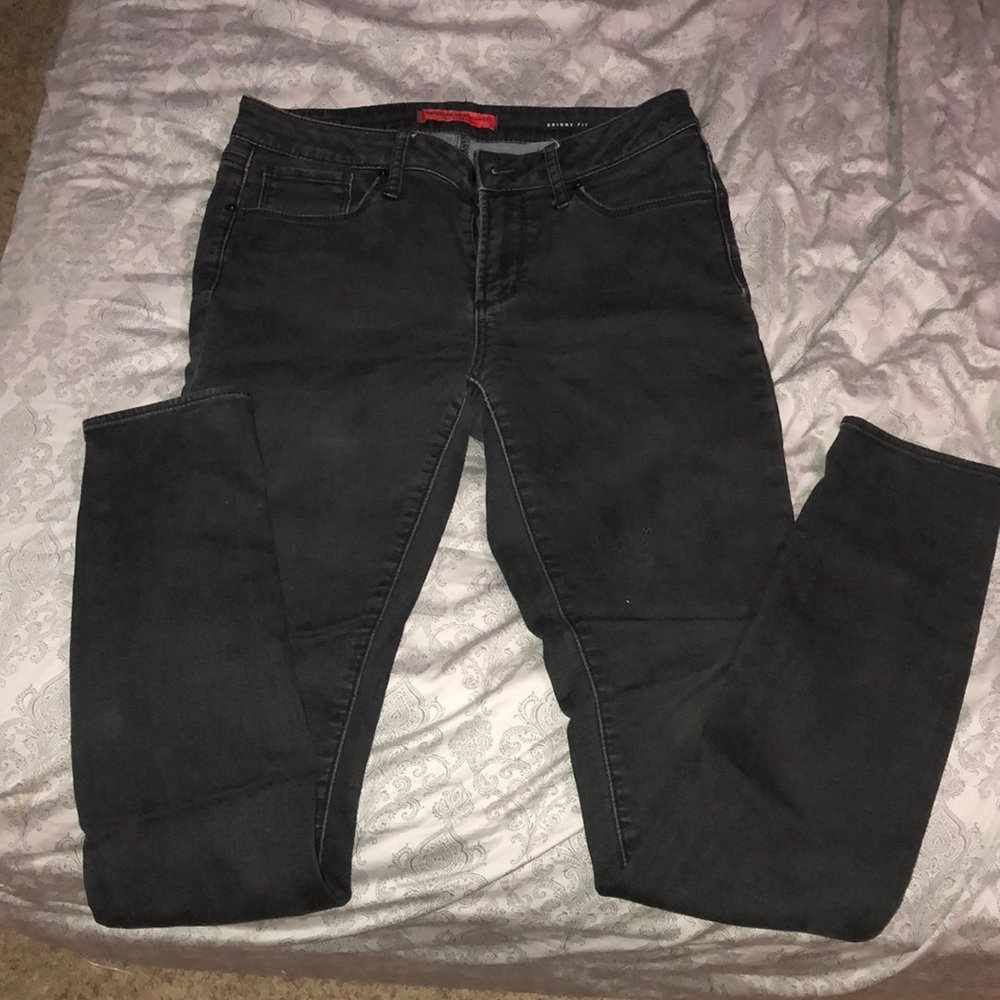 Black skinnies